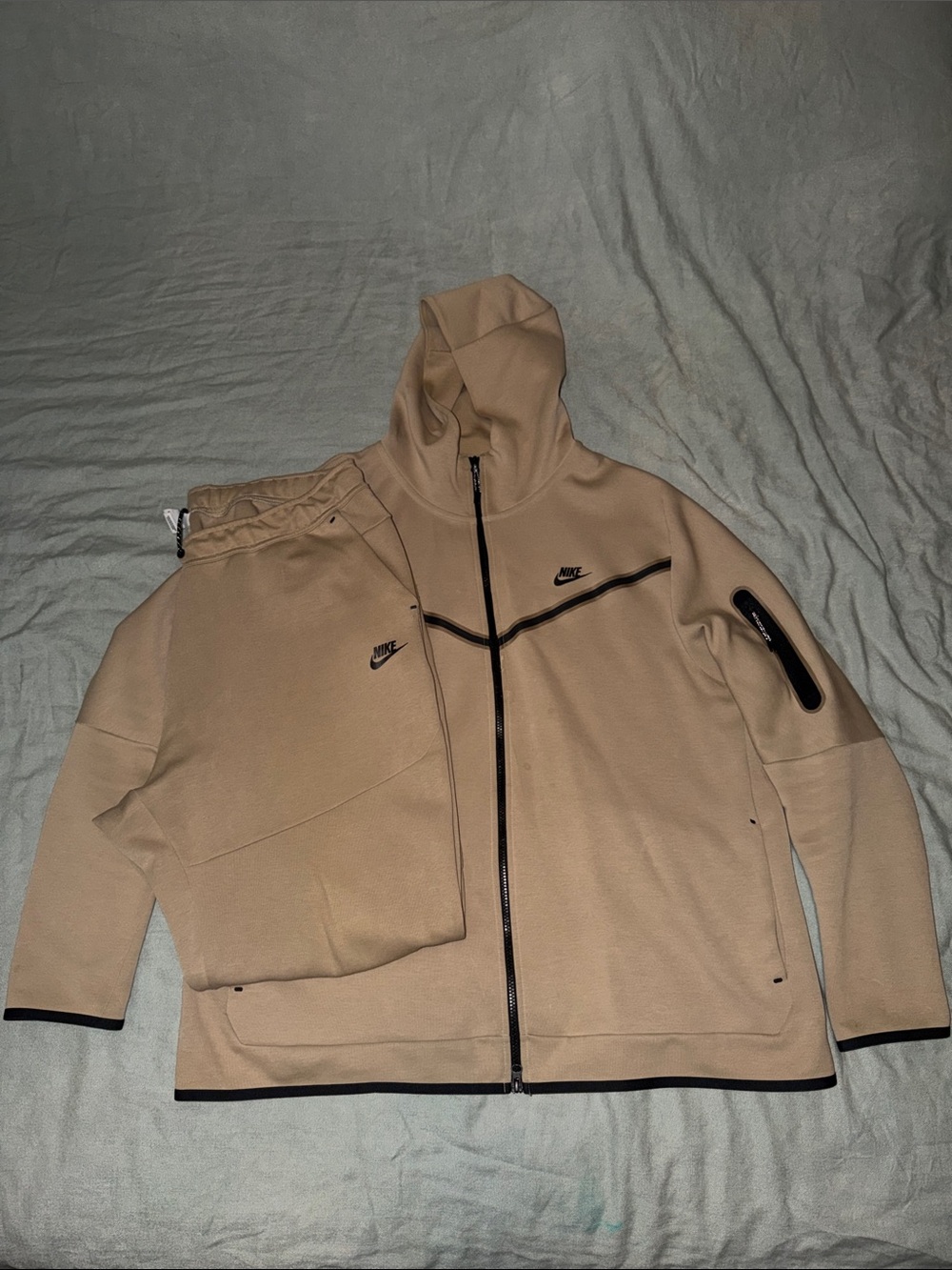 Mens Nike Tech Fleece Tracksuit